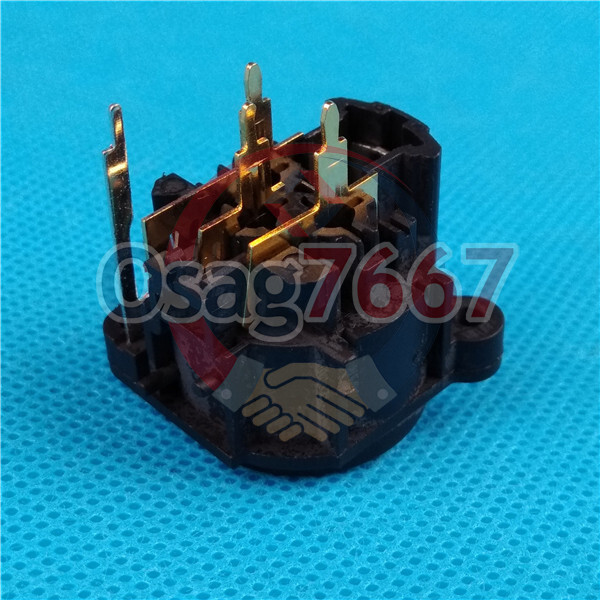 ONE 3 Pin XLR Panel Mount Female Chassis Socket Connector NEW