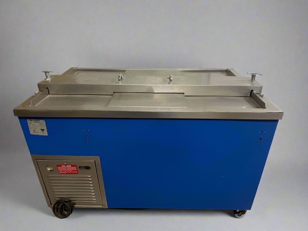 COLORPOINT REFRIGERATED 3 COMPARTMENT PREPACKAGED MILK STORAGE