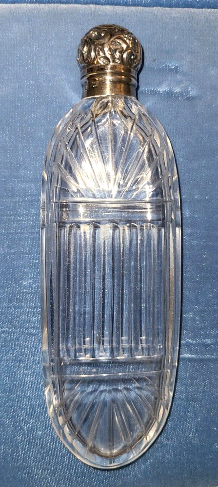 Antique oval shape scent bottle, Birmingham sterling silver hinged top, 1815