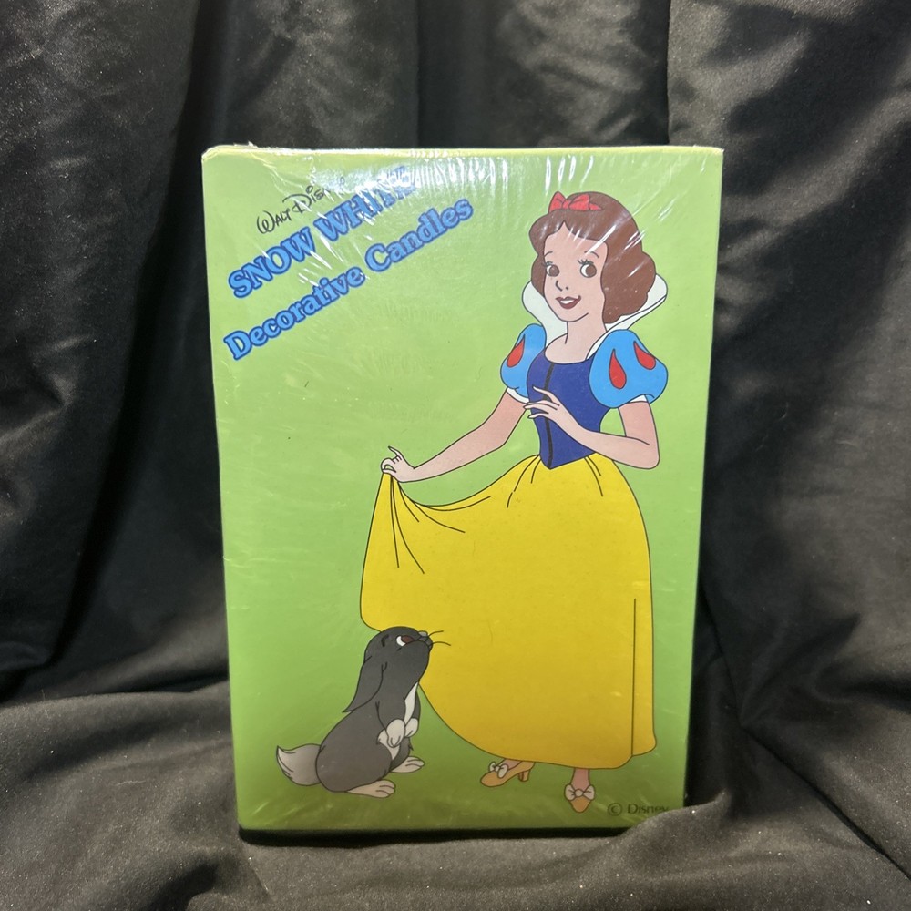 Snow White Decorative Candle 6“ NIB.