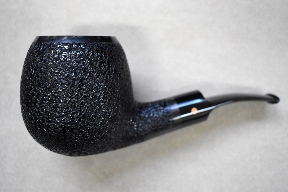 Moretti Pipe Huge Super Magnum Black Rusticated Freehand