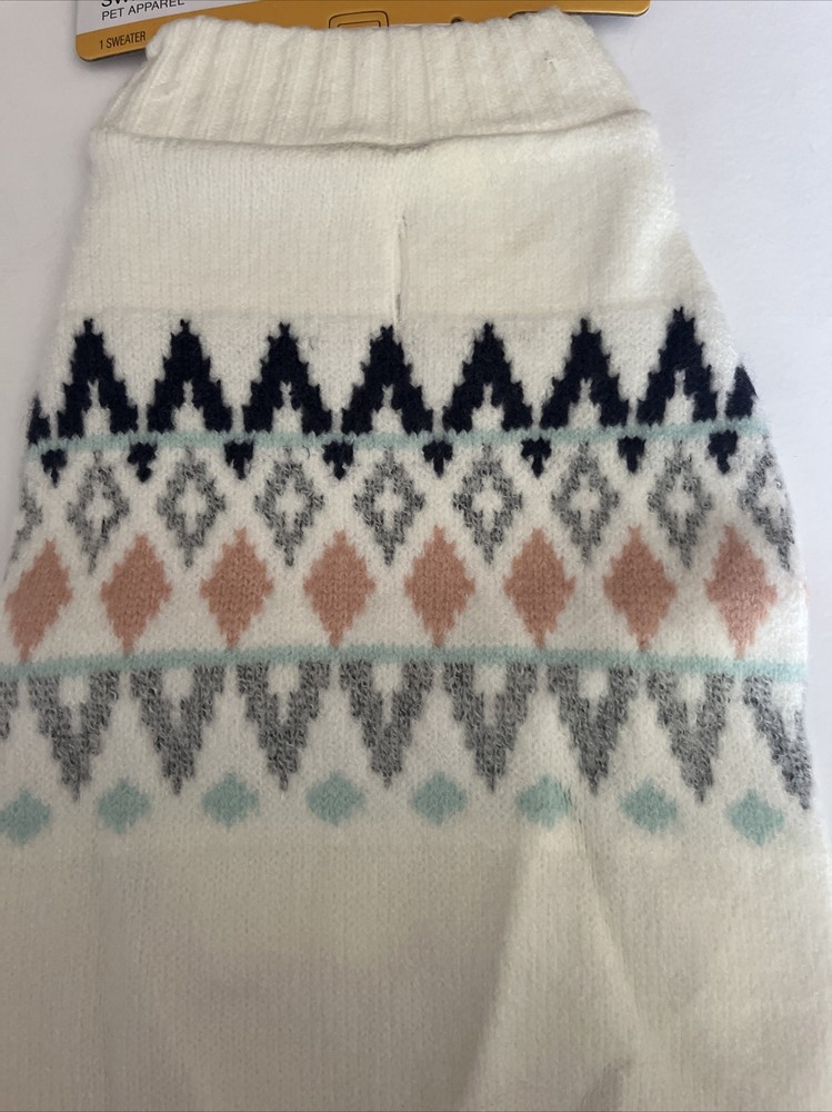 Boots & Barkley Small Pet Sweater - Cream/White With Diamond Pattern Size Small