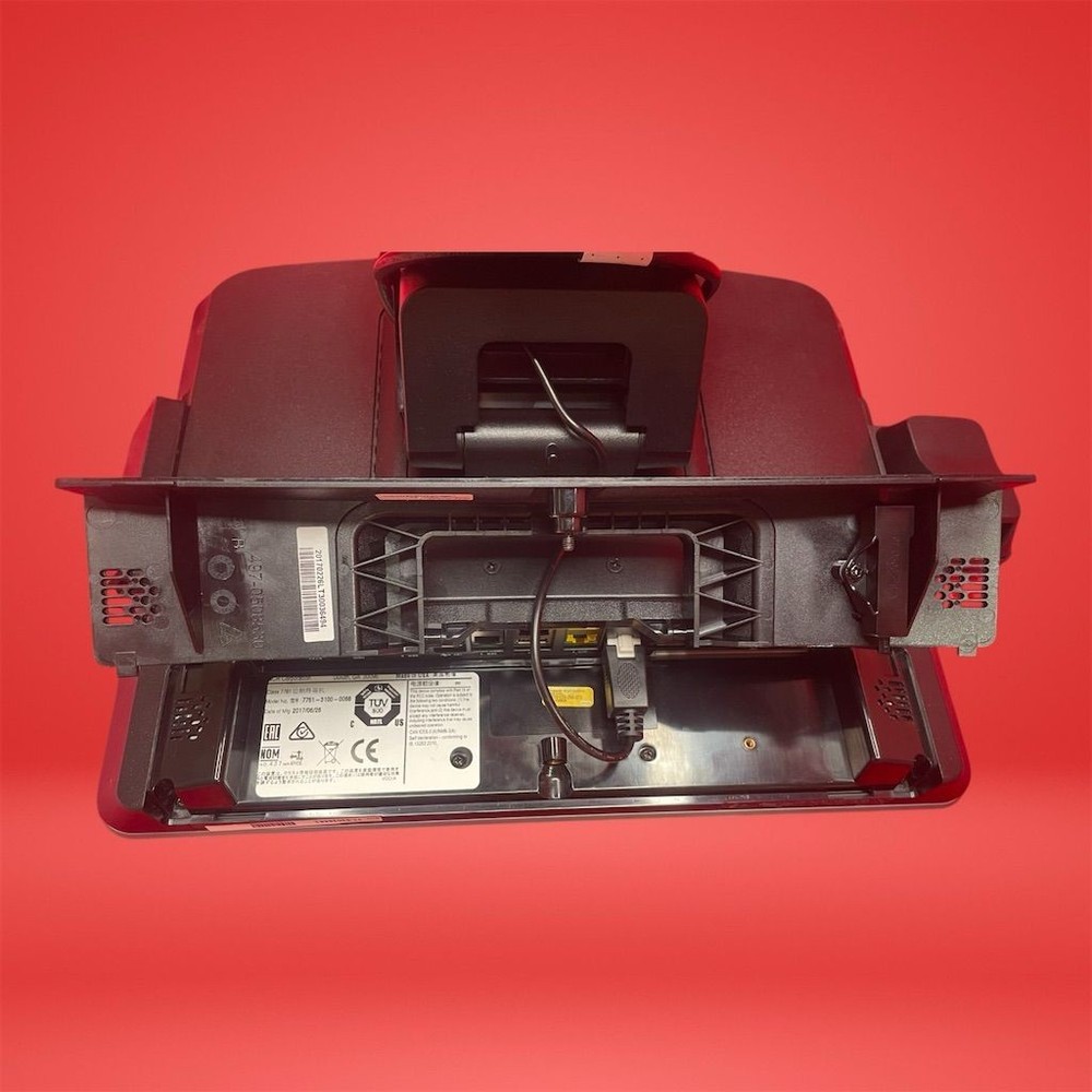 NCR 7761 Touchscreen POS Terminal with User-Friendly Interface