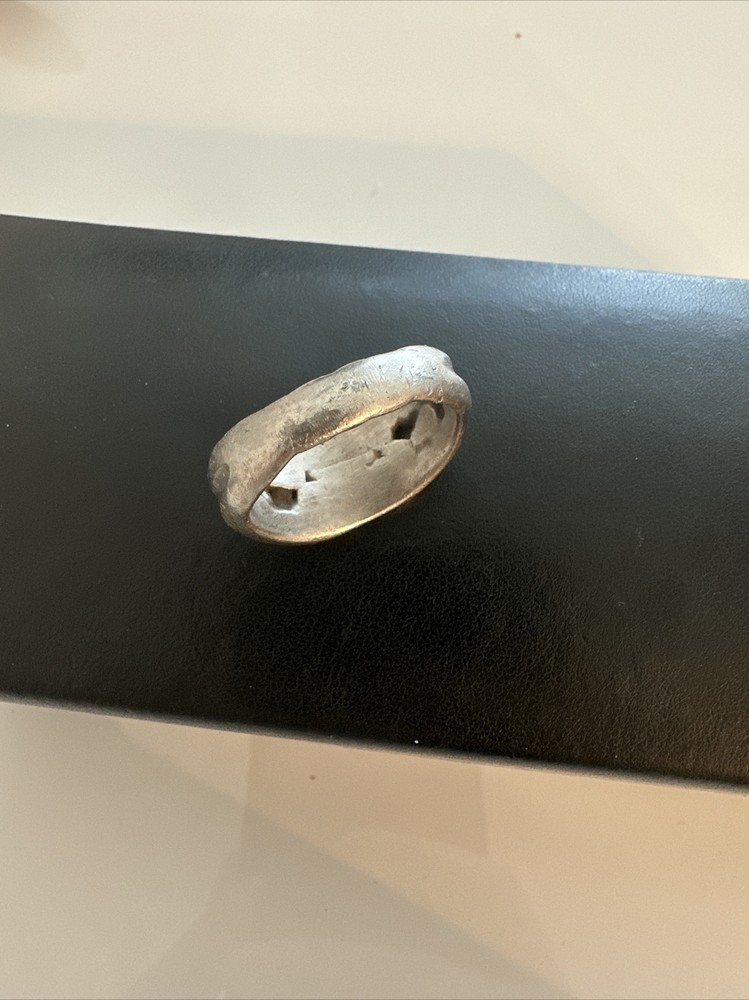 Sovereign Ring signet antique