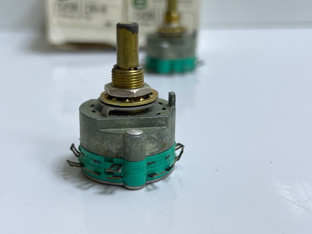 (Lot 2 Pcs) Electroswitch C4D0112N-A Rotary Switch