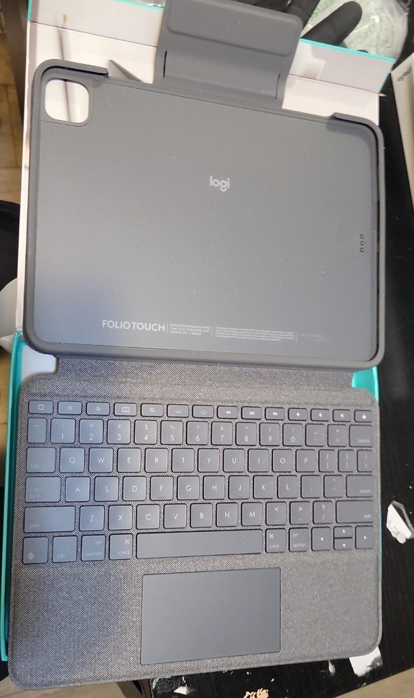 Logitech Folio Touch Keyboard + Smart Connector for iPad Pro 11" 1st 2nd