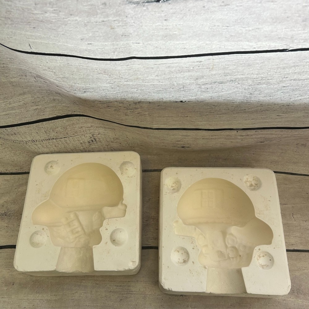 Vintage Unbranded Ceramic Casting Mold Mushroom House