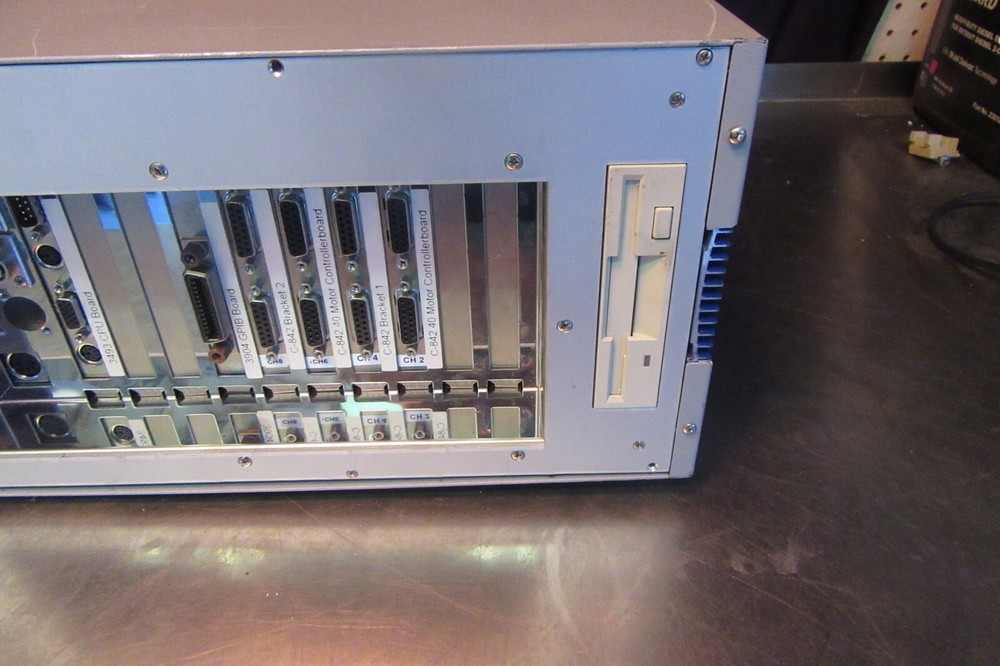 P63 PHYSIK INSTRUMENTS PI DIGITAL PIEZO CONTROLLER C-880-00 / C880B0001