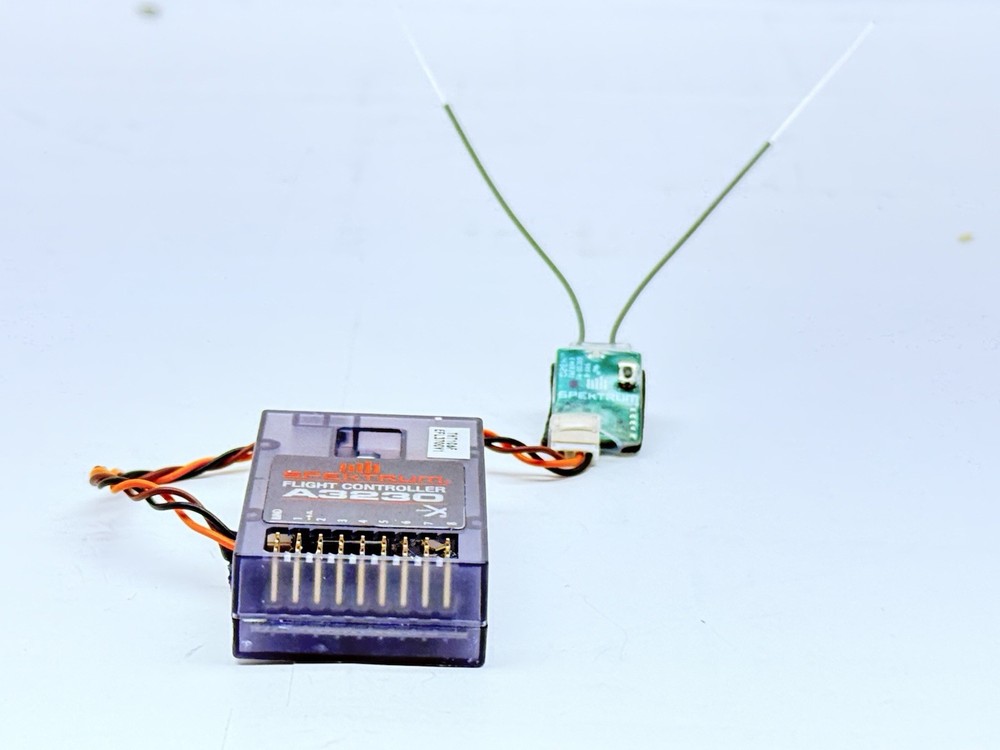 Spektrum A3230 Flight Controller: Apprentice STS