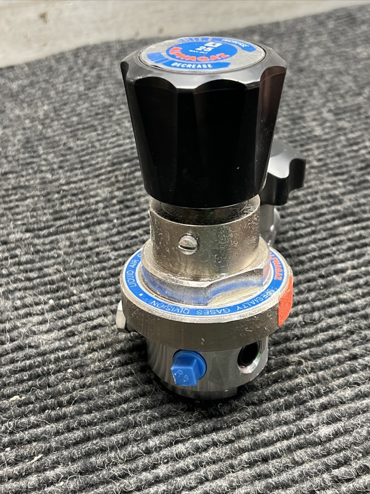 Used Alphagaz 2621 Compressed Gas Regulator