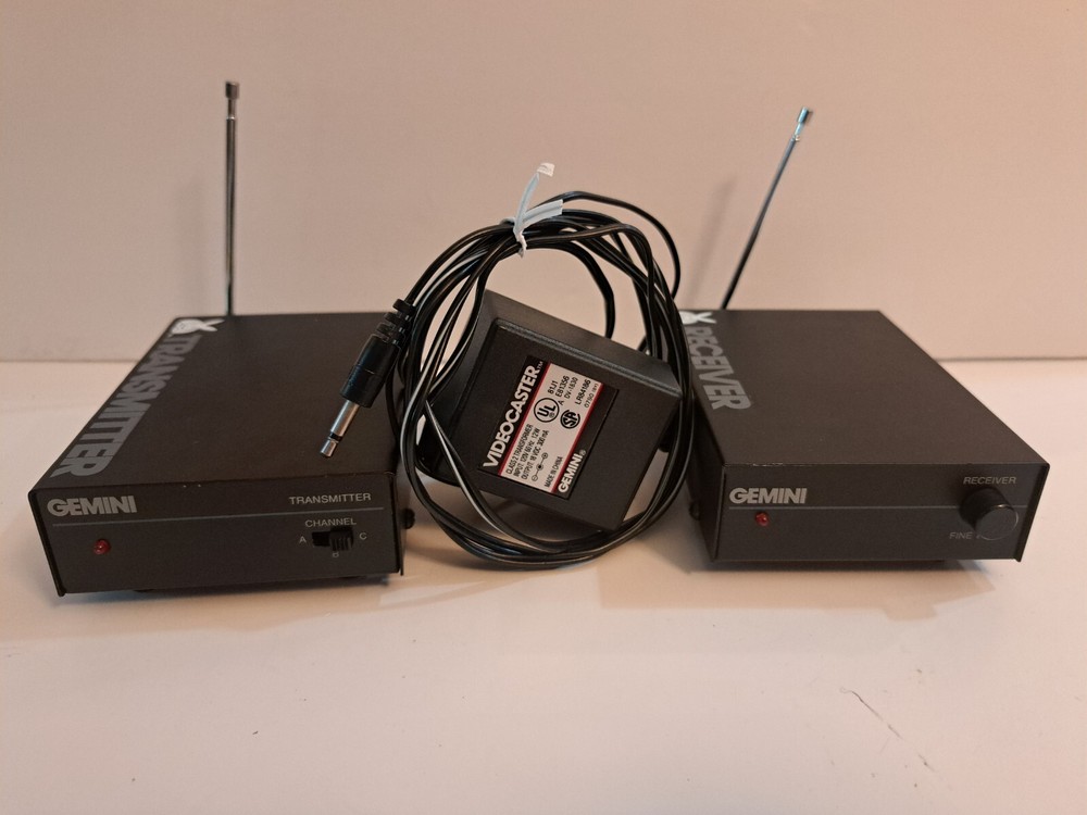Gemini Receiver/Transmitter VC2000 VC2100 One Power Supply Both Turn On