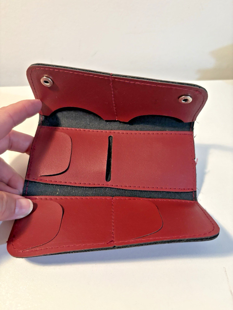 Abbey Darts Case Soft Red Double Fold Snap *Empty