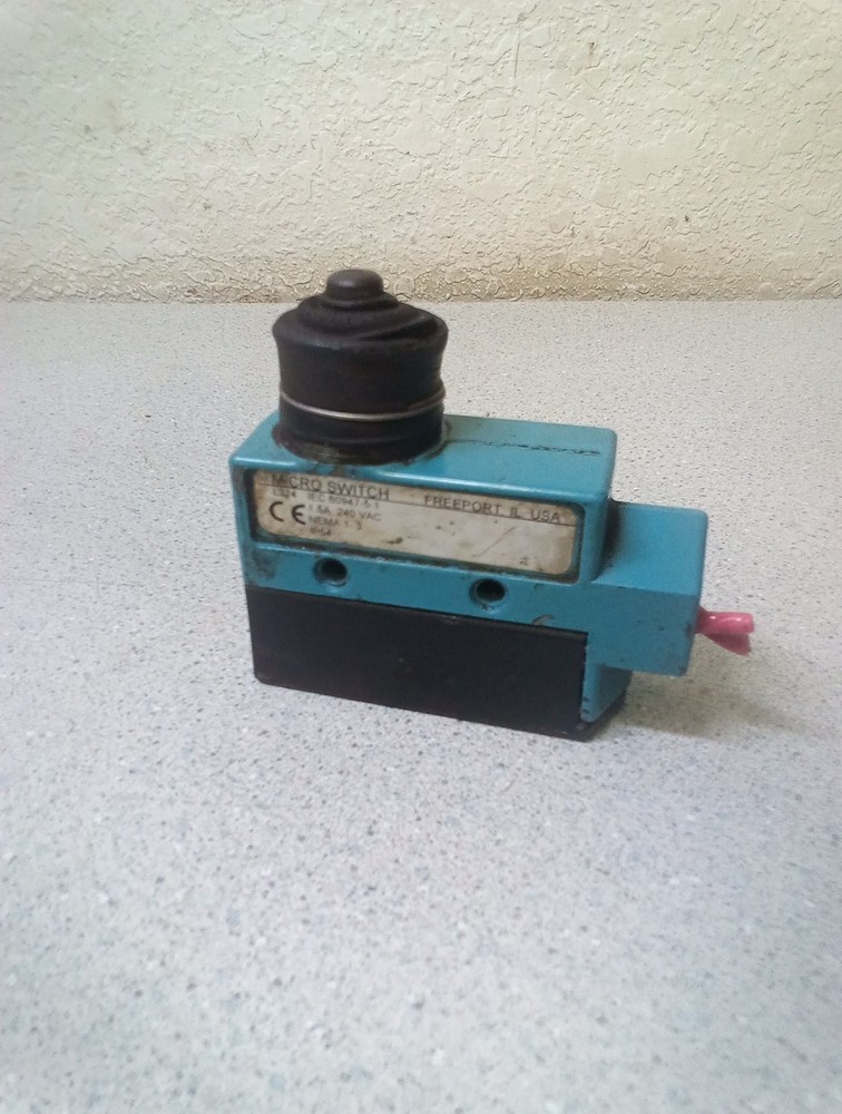 Honeywell L324 IEC 60947-5-1 Micro Switch