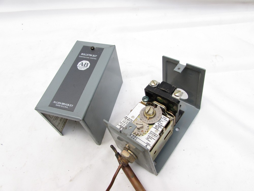 ALLEN BRADLEY 837-A2X221 TEMPERATURE CONTROLLER RANGE -60-50° ***XLNT***