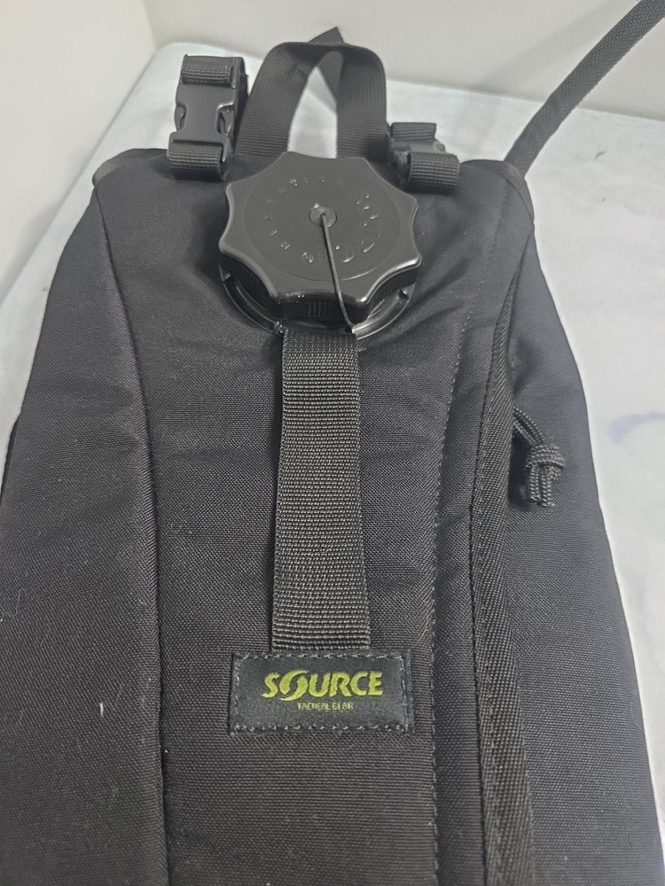 SOURCE HYDRATION SYSTEM W/ BLADDER, HOSE USMC TACTICAL Blackpack Bag