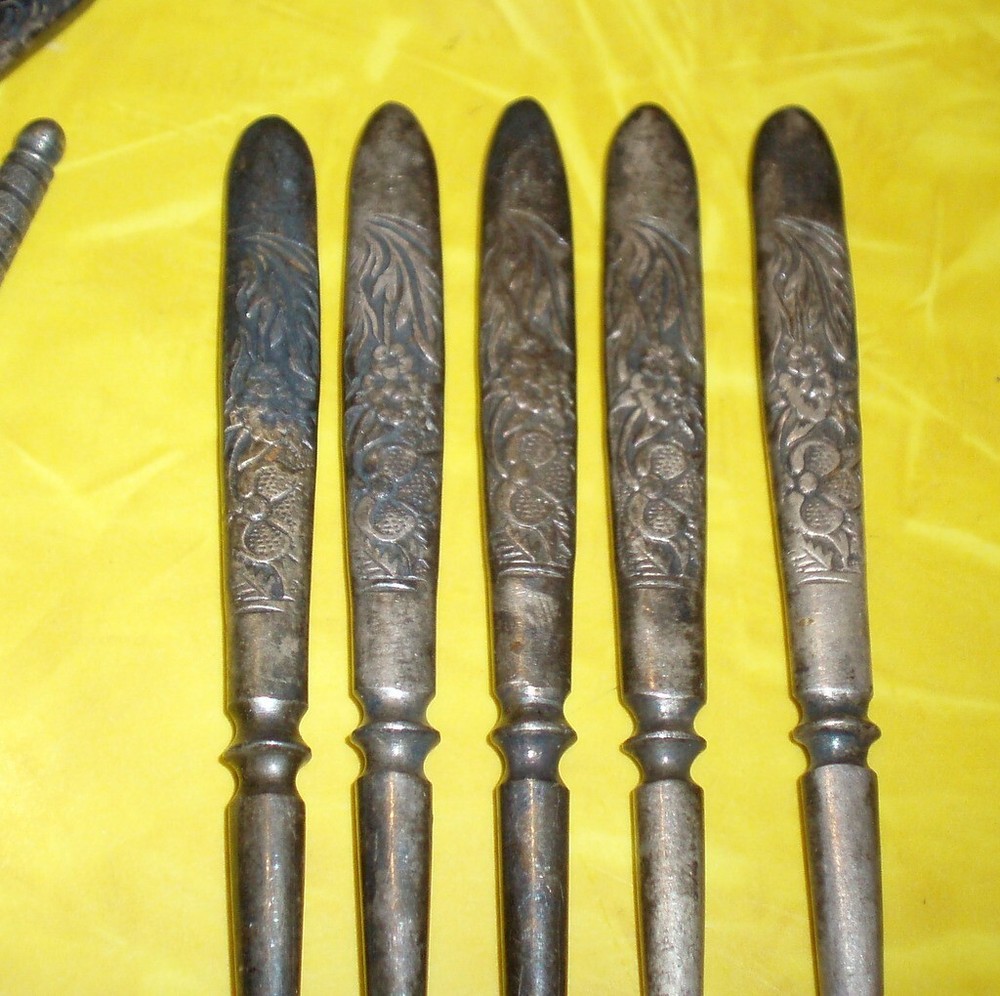 ANTIQUE VICTORIAN ROGER BROS SILVER PLATE NUTCRACKER PICK SET NUT CRACKERS