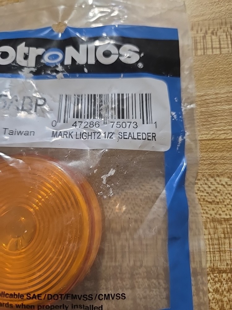 Optronics (MC55ABP) Marker/Clearance Light 2.5"
