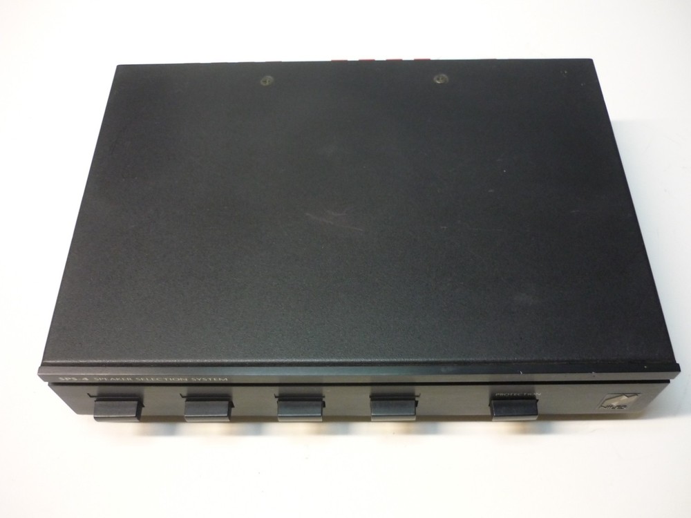 Niles SPS-4 Speaker Selector 4 Zone Audio System with Amplifier Protection