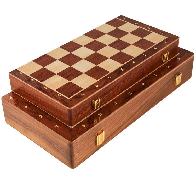 Classic Wooden Chess Set – Handcrafted Walnut Pieces & Foldable Board