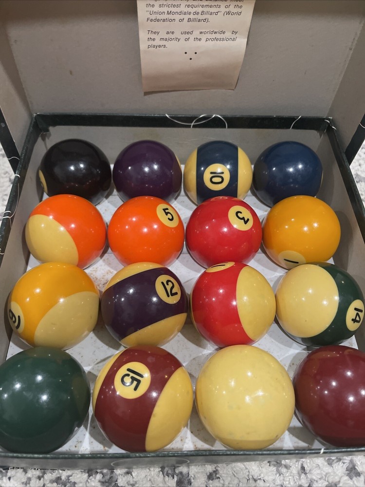 Vintage Billards Lot