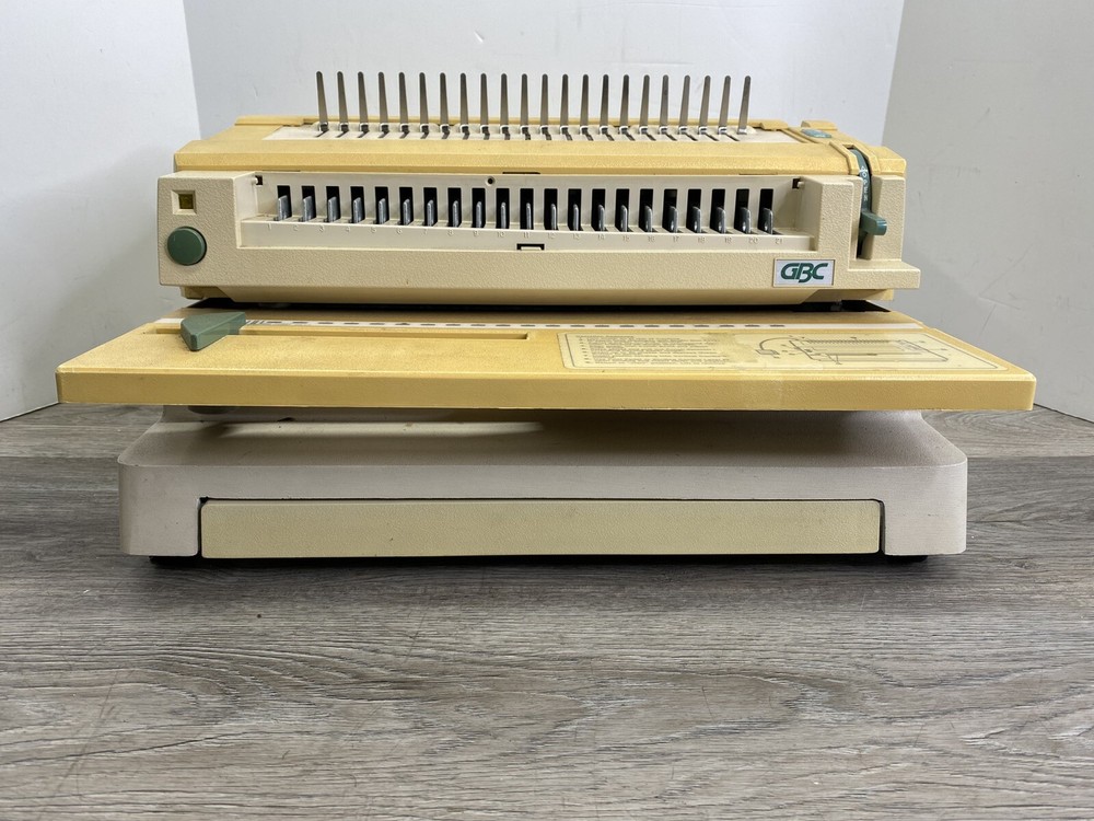 GBC Electric Binder Model 470-KM *Tested Works*