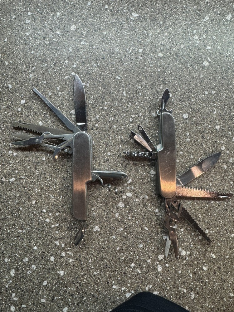 MULTIPURPOSE MULTY FUNCTION KNIFE 2 SEPARATE KNIVES