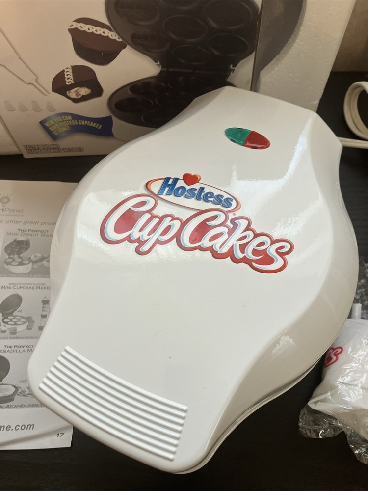 NIB Hostess Cup Cakes Maker Non Stick Baking Iron