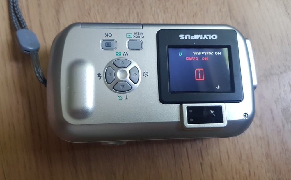 Olympus Camedia C-160 Compact Digital Camera 3.2MP Silver VGC Tested Case