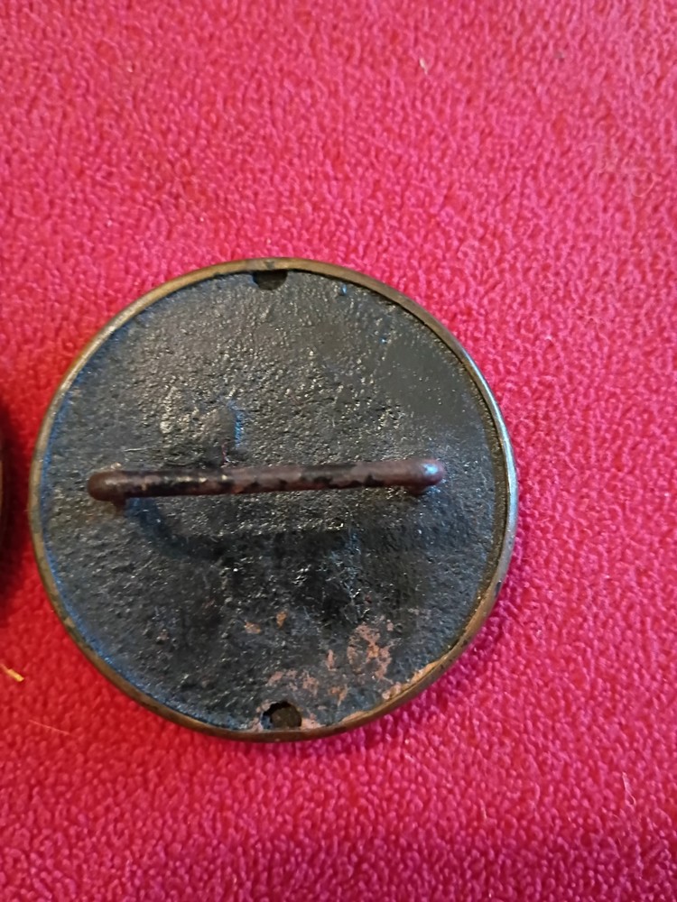 Civil War? Relic Buttons Latch ?