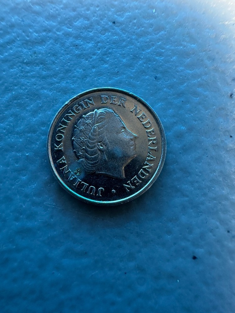 1977 Netherlands 10 Cent Coin