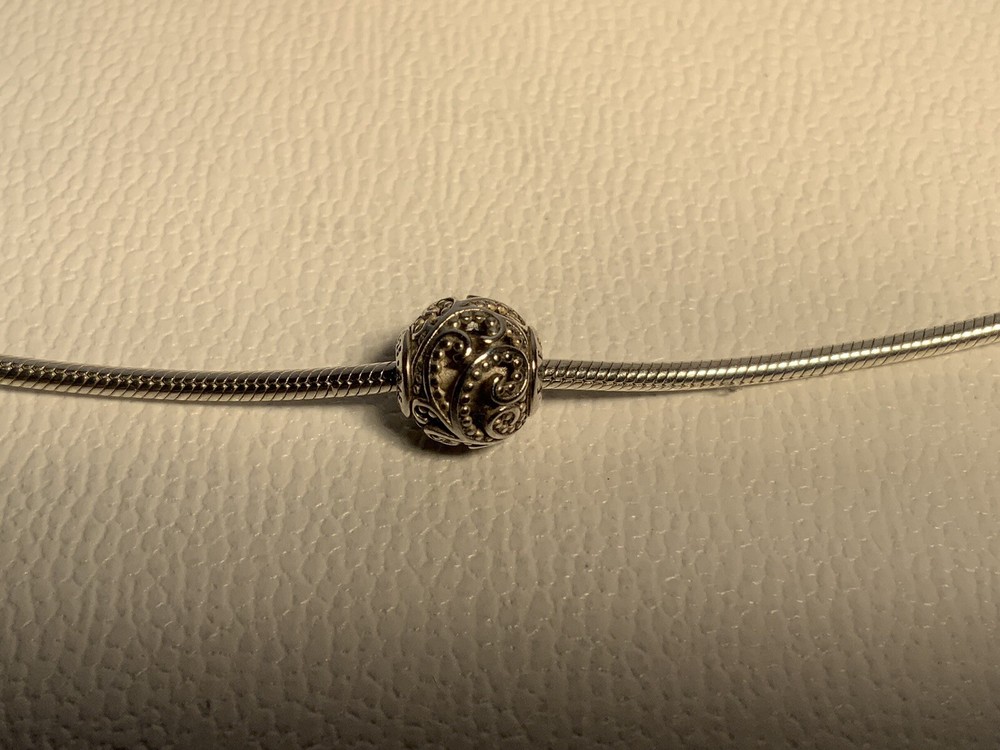 Pandora Essence Freedom Charm