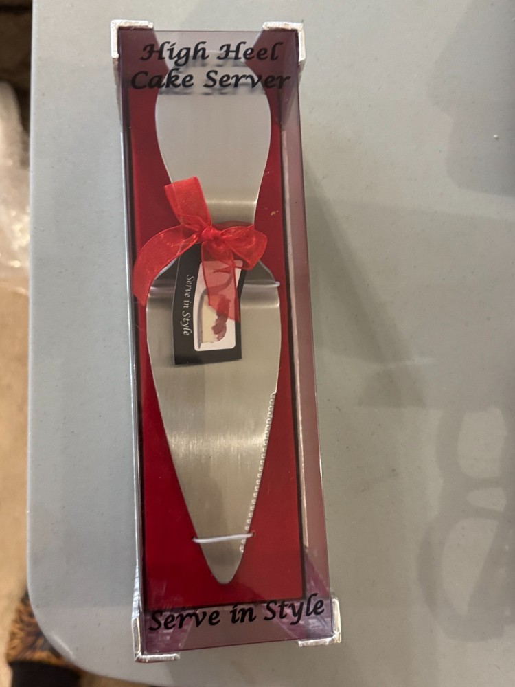 Wedding Cake Server & Knife Set – Red Handle – New in Gift Box