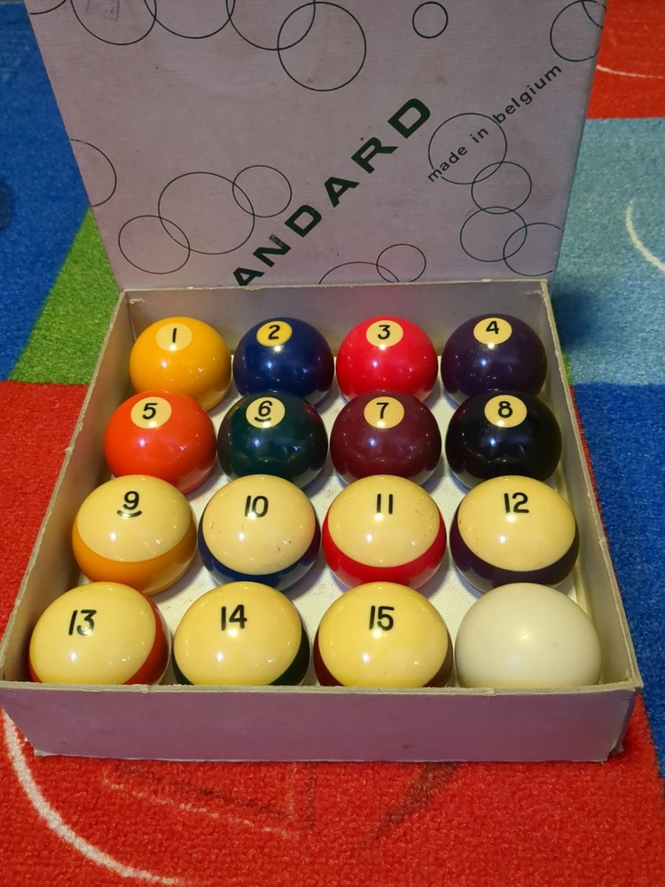 Amarith Standard Billiard Pool Balls 2 ¼" Preowned