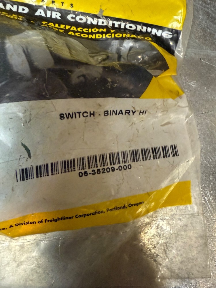 alliance freightliner 06 35209 000 binary switch new