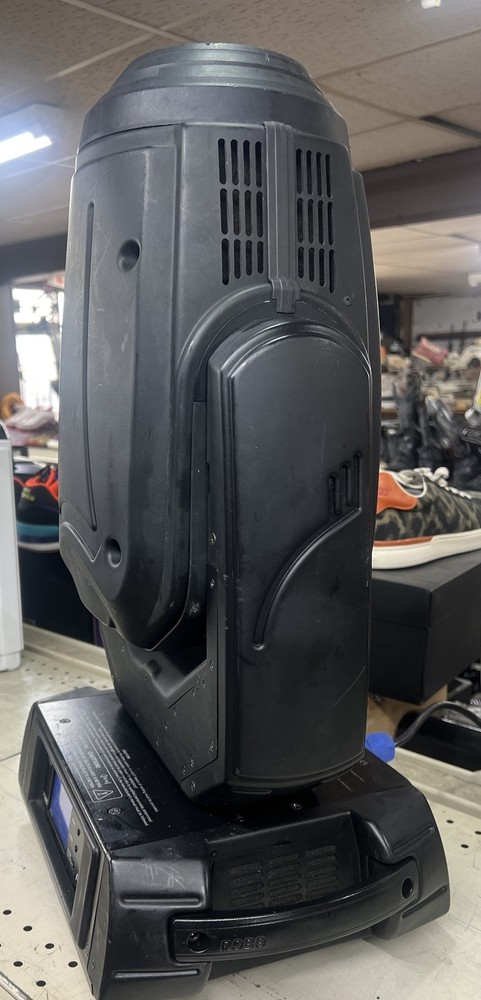 Robin Pointe ￼RNS2 Robe Navigation System 2 Moving Head Light