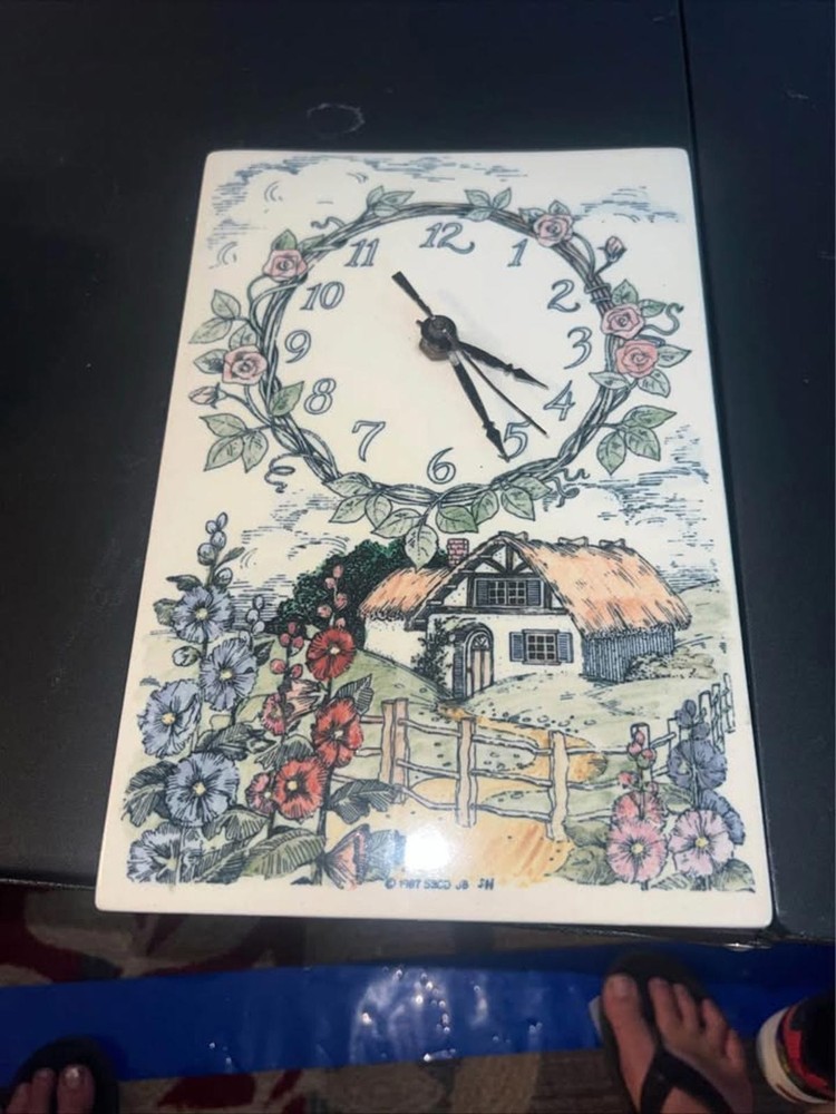 Tile clock