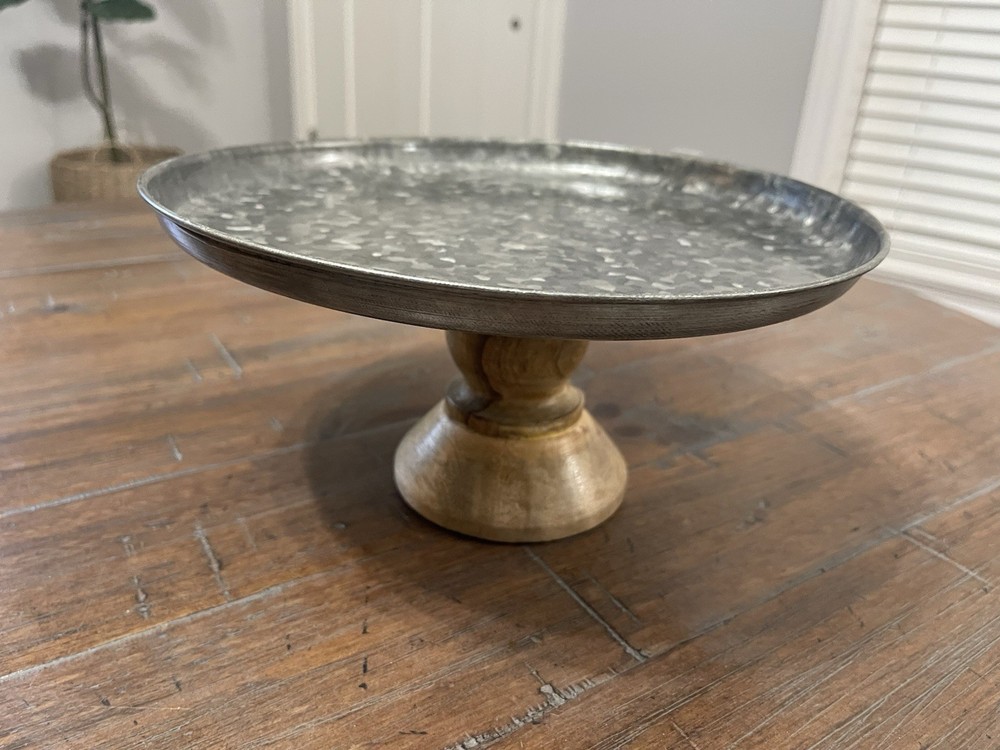 Boston Warehouse Cake Stand