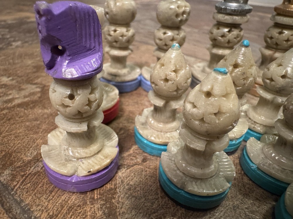 Soapstone/stone? Chess 16 Pieces. White Set
