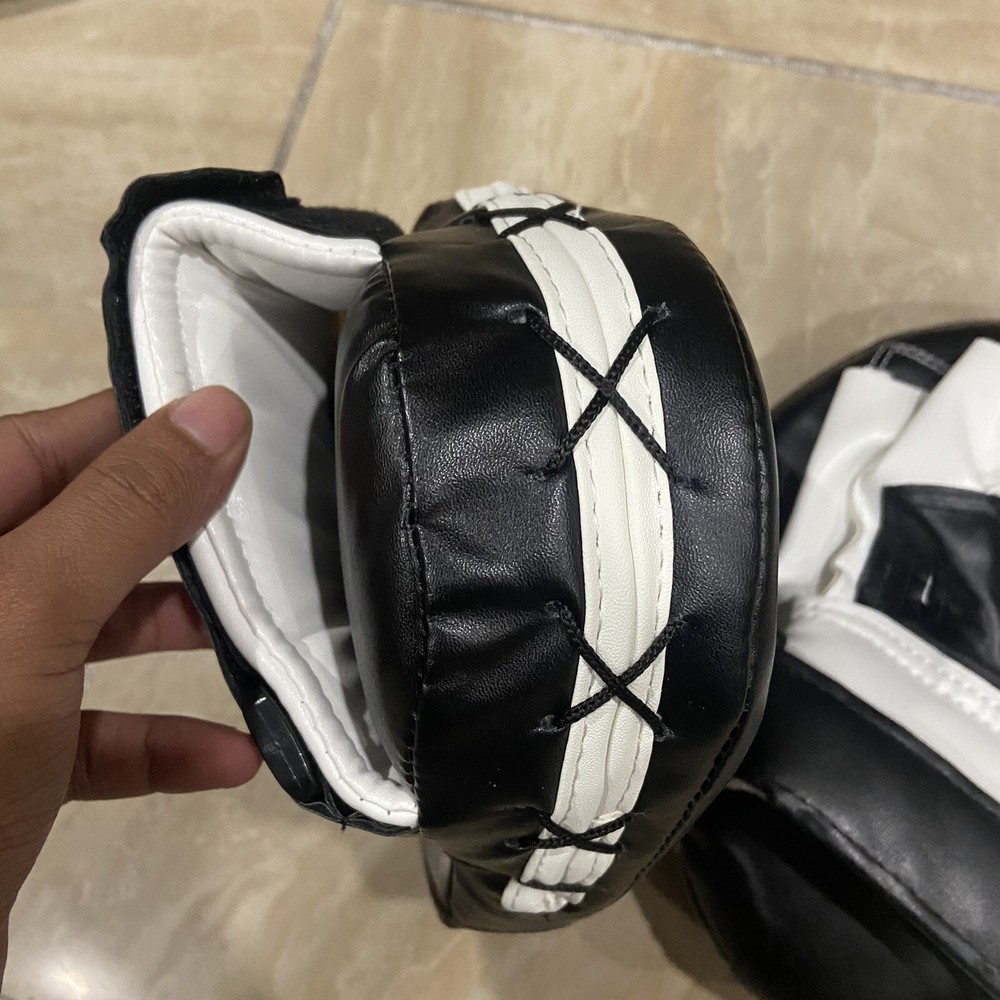 Valleycomfy Boxing Focus Punching Mitts- Leatherette Training Hand Pads