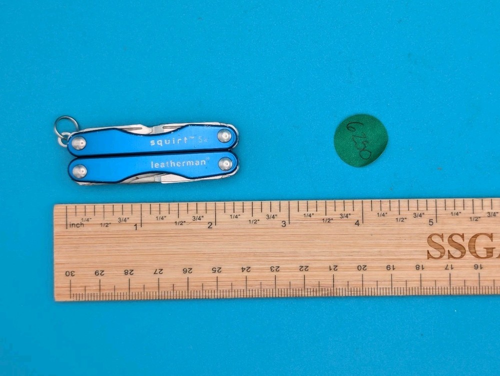 Leatherman Squirt S4 Multi-Tool, Key Ring, Retired, BLUE!