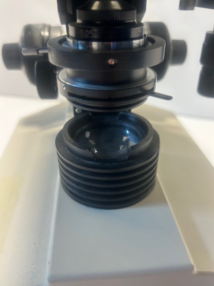 Olympus CH Binocular Laboratory Microscope 50, 60 Hz