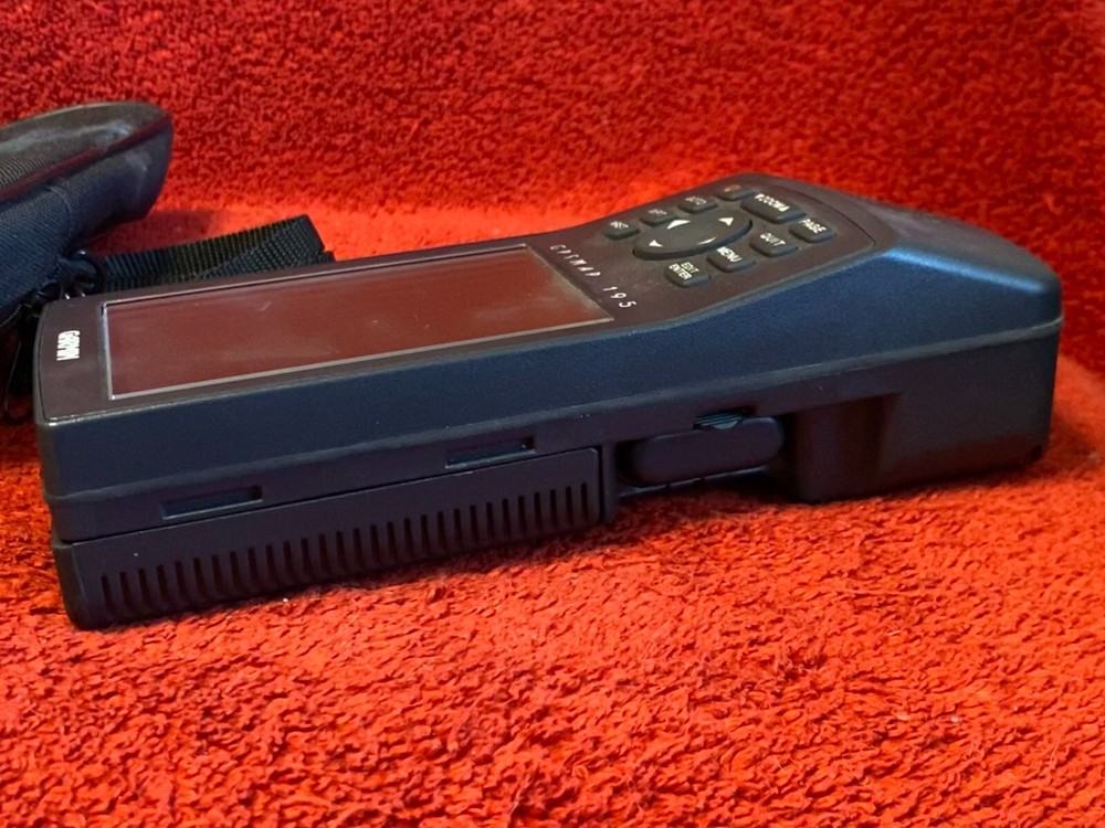 GARMIN GPSMAP 195 WITH CARRYING CASE CORE NOT WORKING