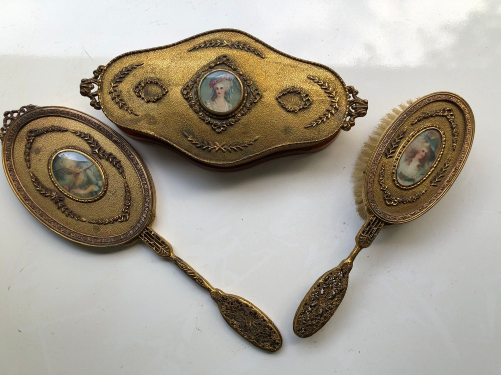 ANTIQUE VINTAGE APOLLO ORMOLU VANITY SET 3 PC BOX BRUSH MIRROR