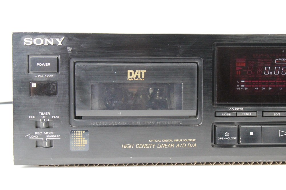 SONY DTC-700 Digital Audio Tape Deck DAT Powers On Untested