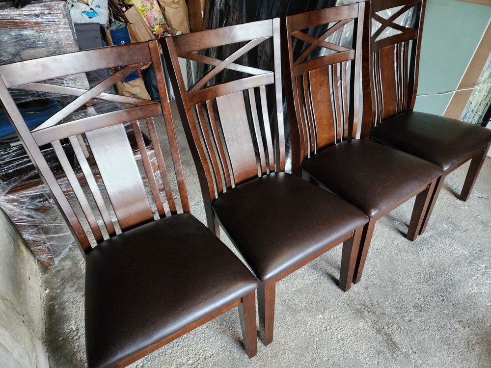 Dining table set (8 chairs included)