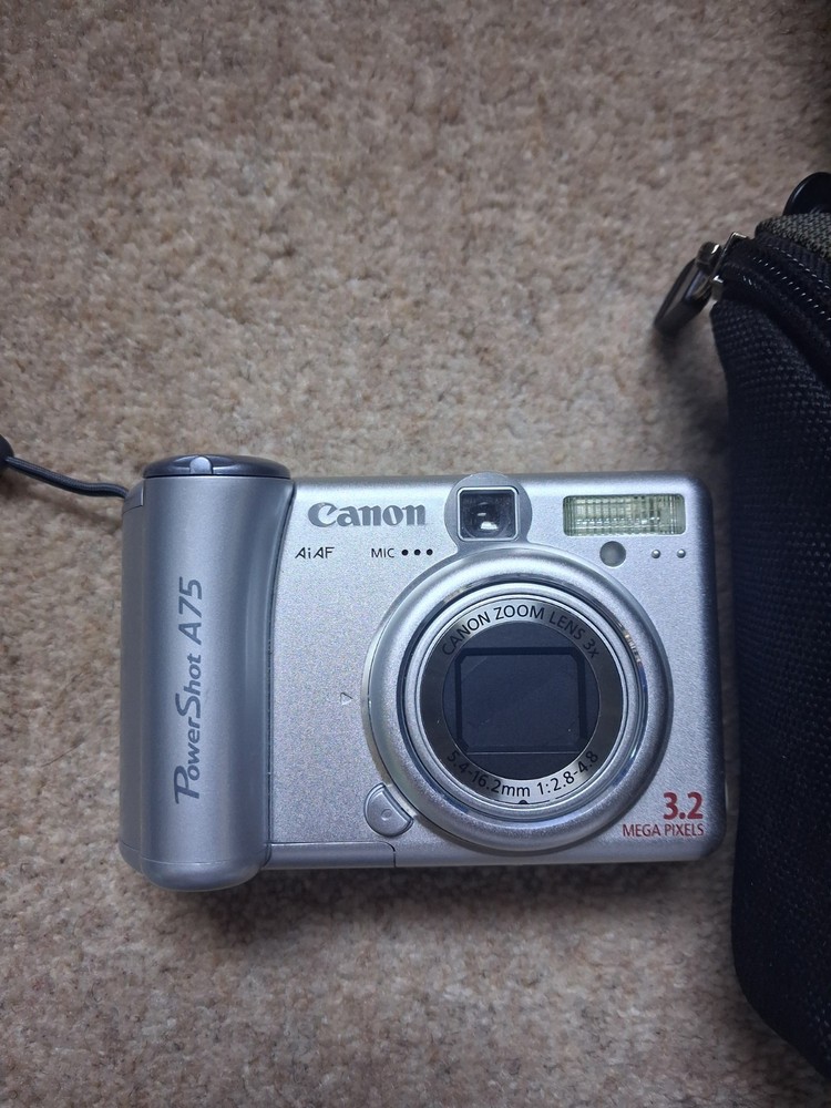 Canon PowerShot A75 Compact Camera (FOR PARTS)