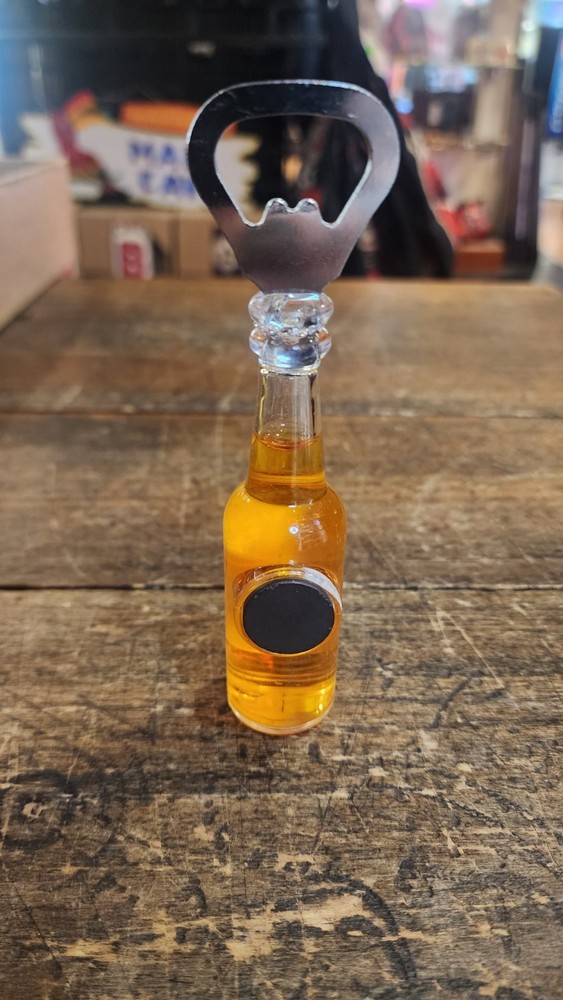 MODELO BEER BOTTLE OPENER