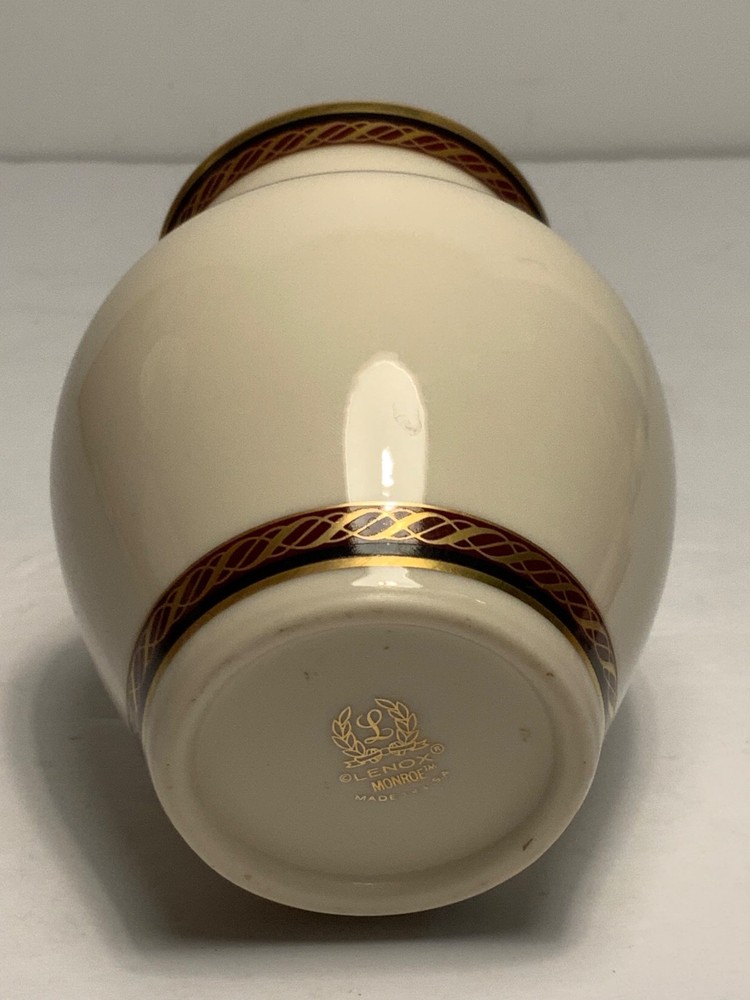 Vintage Lenox Monroe Pattern Vase 4.5 in.