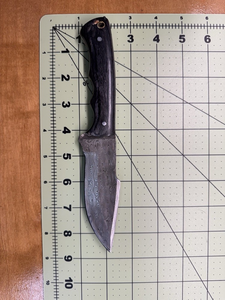 Damascus steel knife with sheath