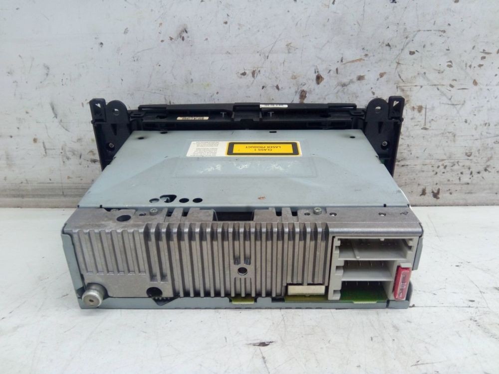 Radio/CD Changer Combination *CODE not present. Fits Mercedes Benz